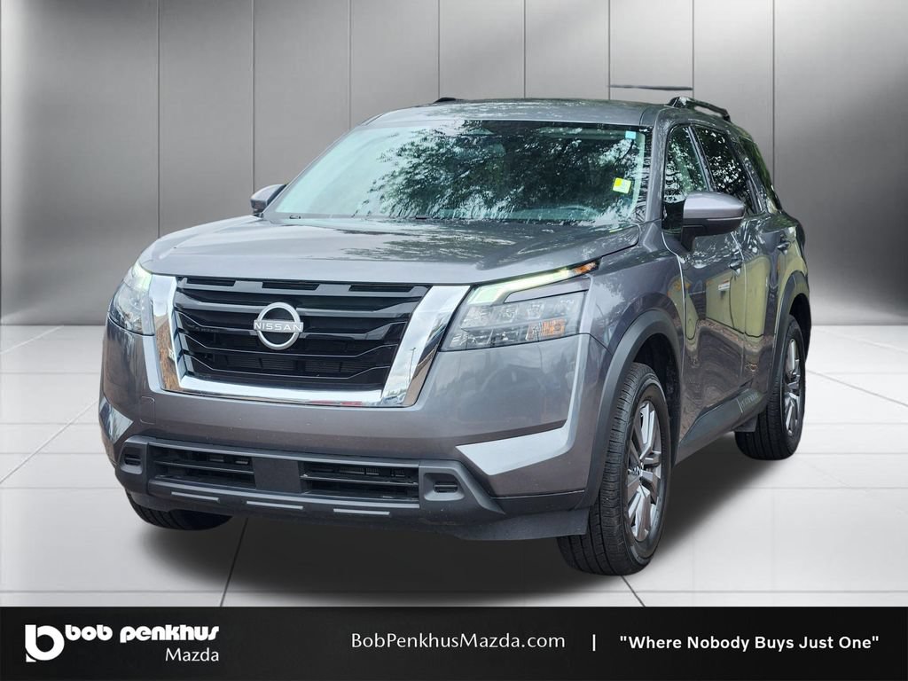 Used 2025 Nissan Pathfinder SV FWD image 23