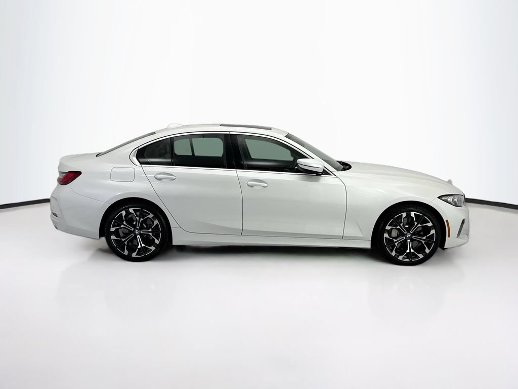 Used 2025 BMW 330i Sedan w/ Premium Package RWD image 4