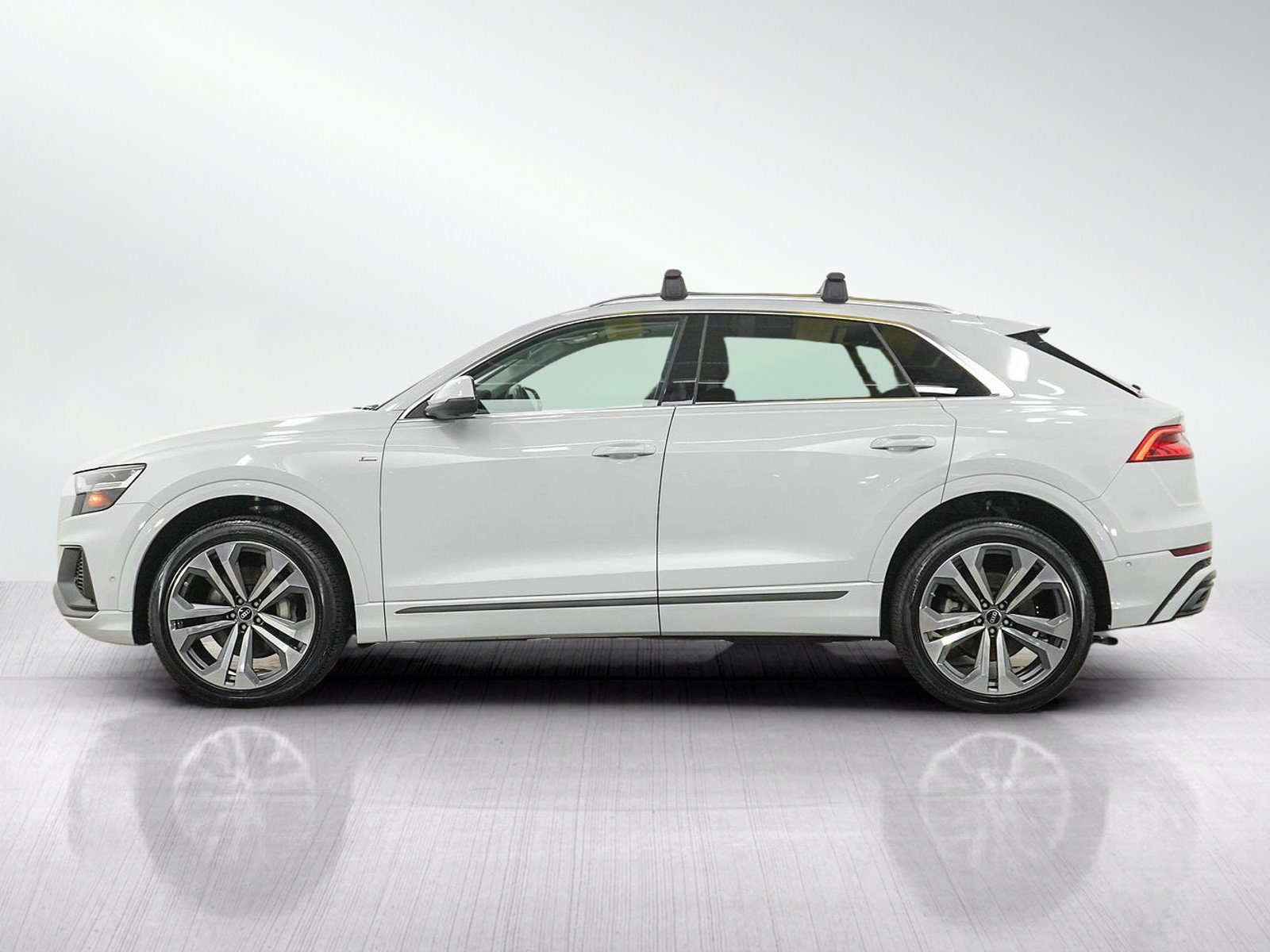 Used 2022 Audi Q8 Premium Plus w/ Premium Plus Package AWD/4WD image 2