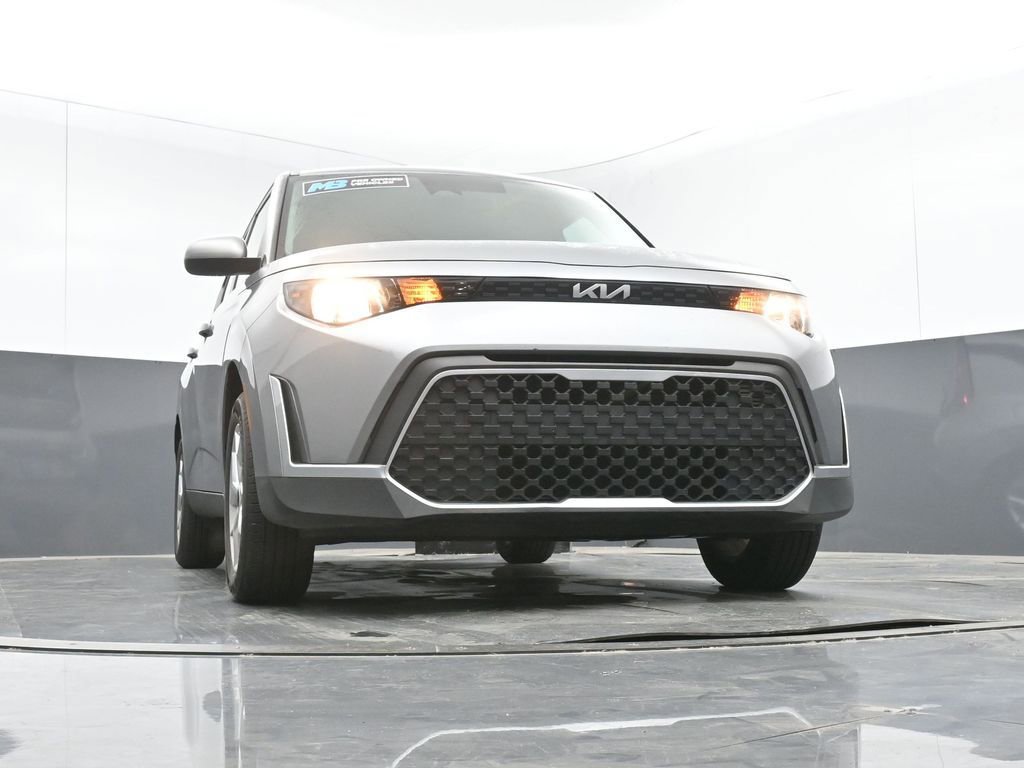 Used 2025 Kia Soul LX w/ LX Technology Package image 42