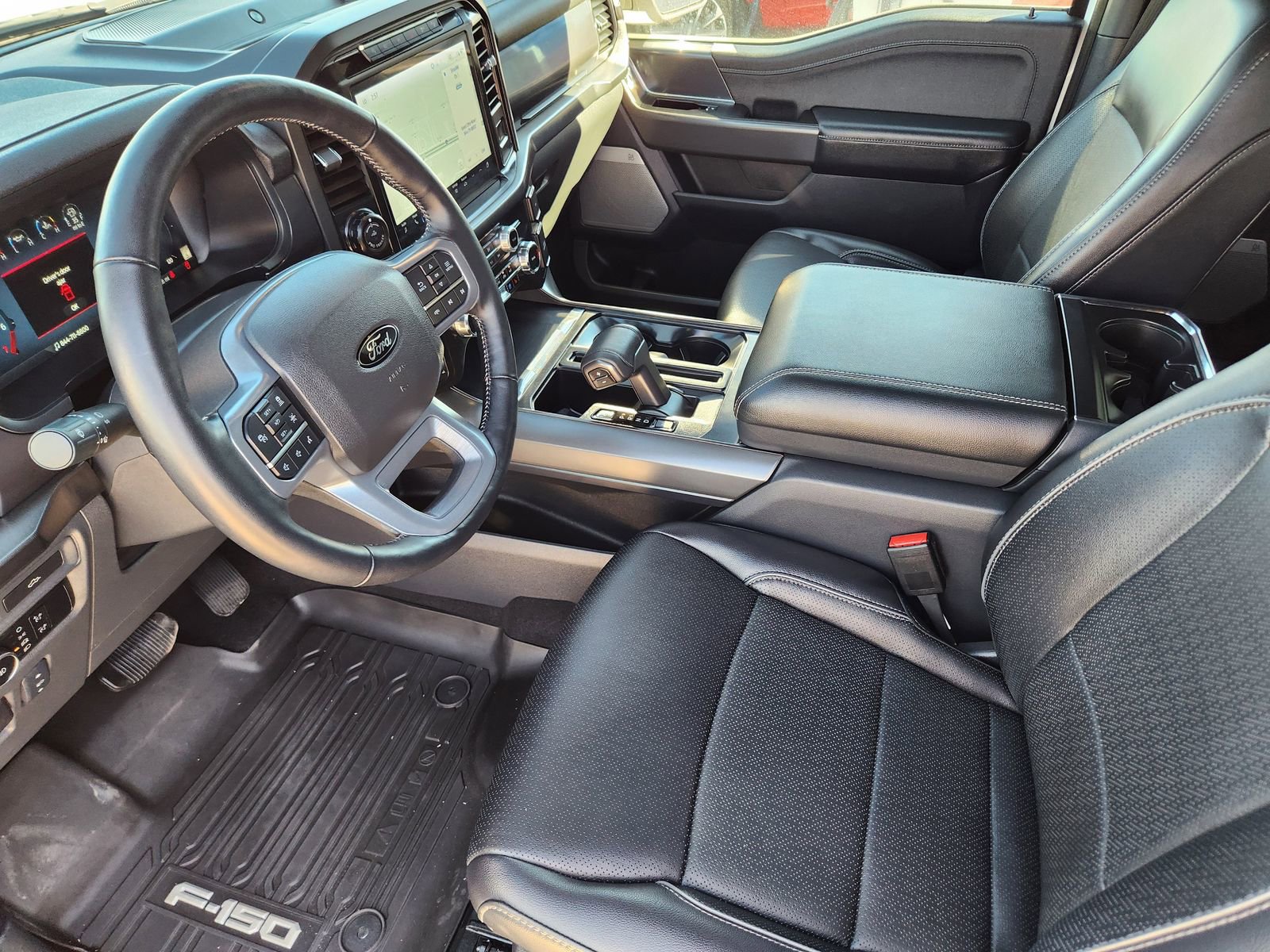 Used 2024 Ford F150 Lariat w/ Bed Utility Package image 14