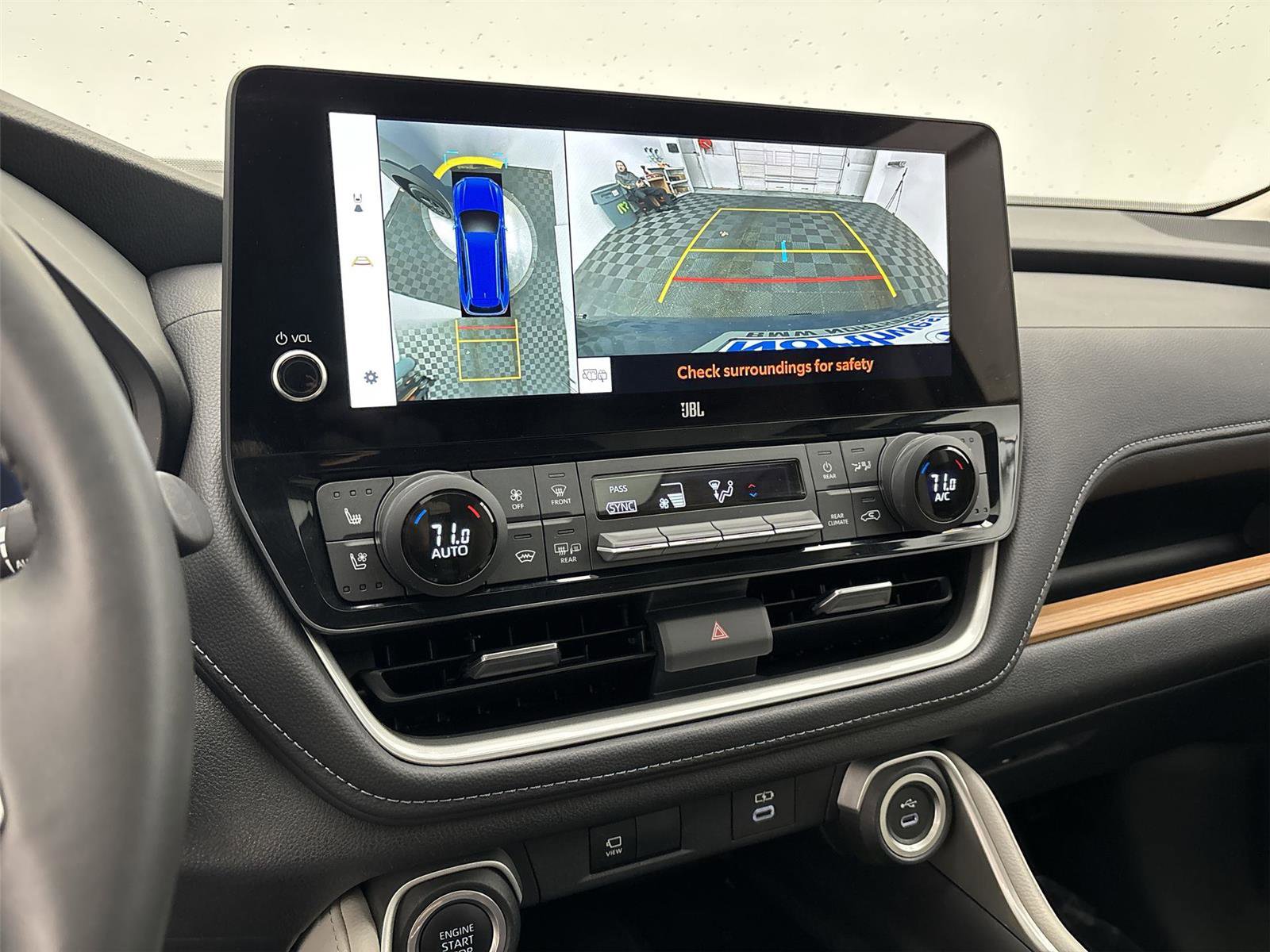 Used 2024 Toyota Grand Highlander Limited image 31