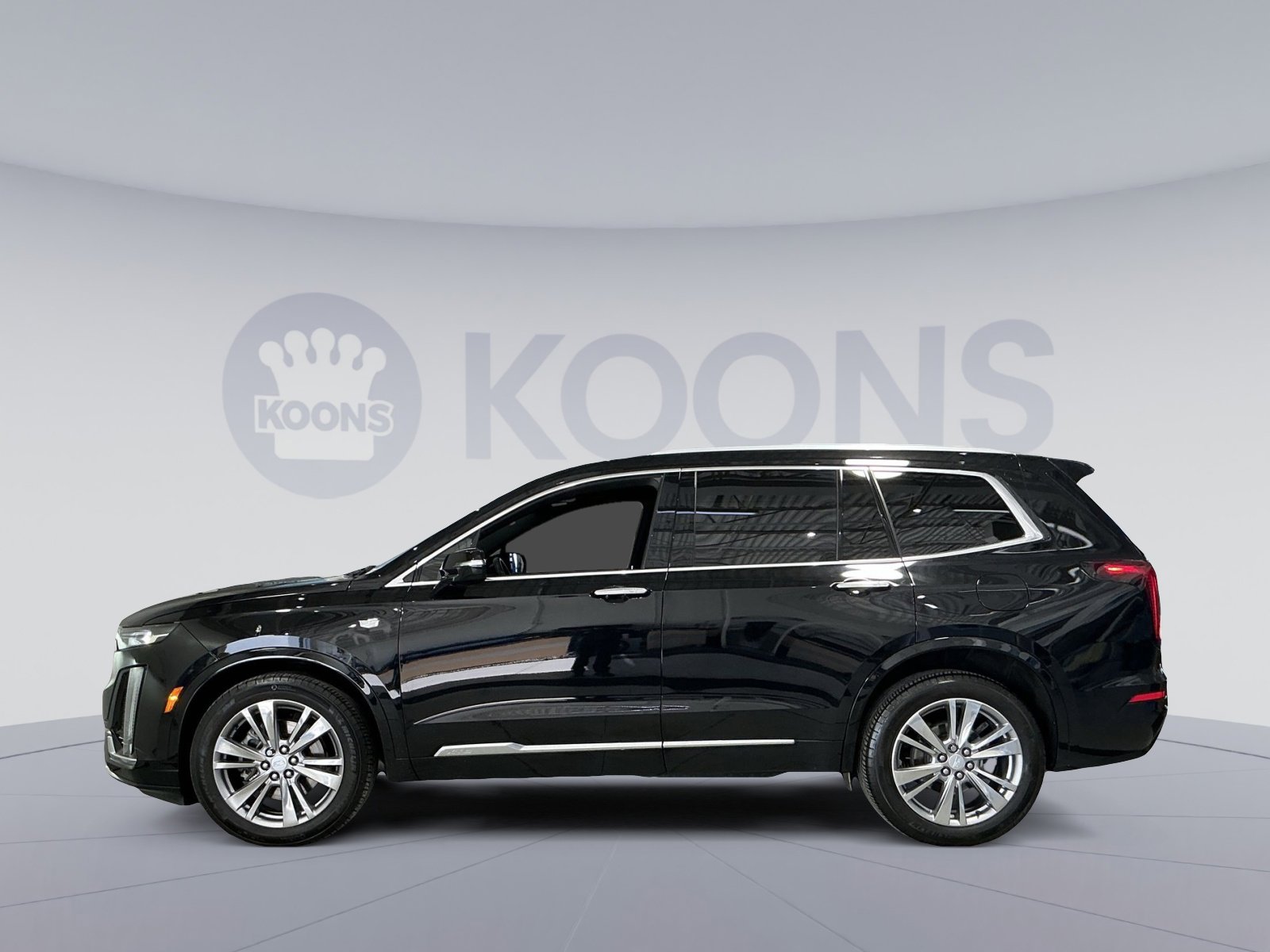 Used 2024 Cadillac XT6 Premium Luxury image 13