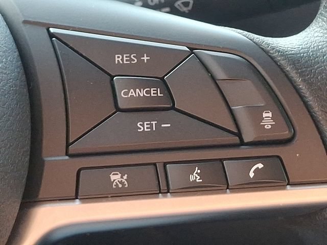 Used 2025 Nissan Sentra SV FWD image 22
