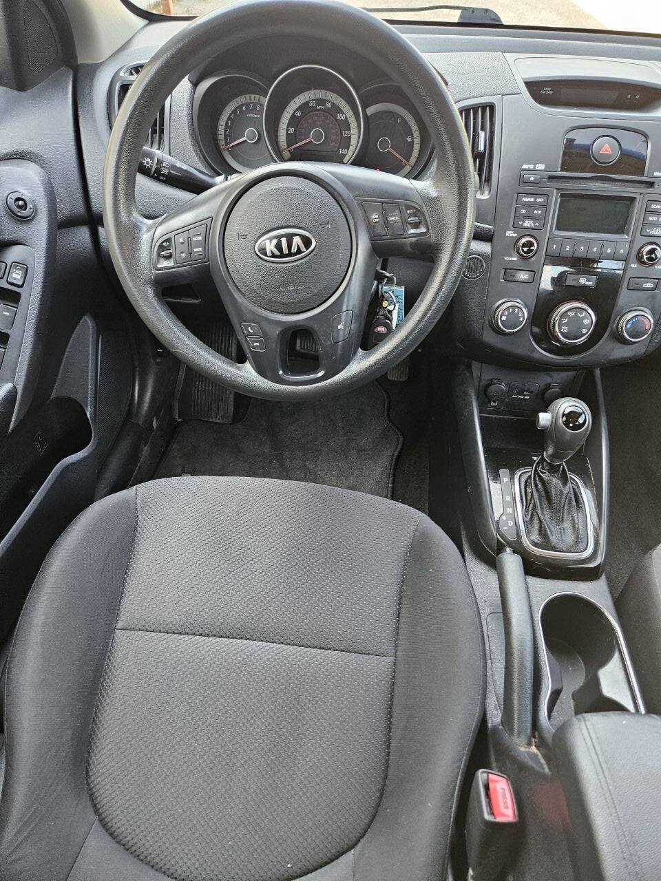 Used 2012 Kia Forte EX FWD image 9