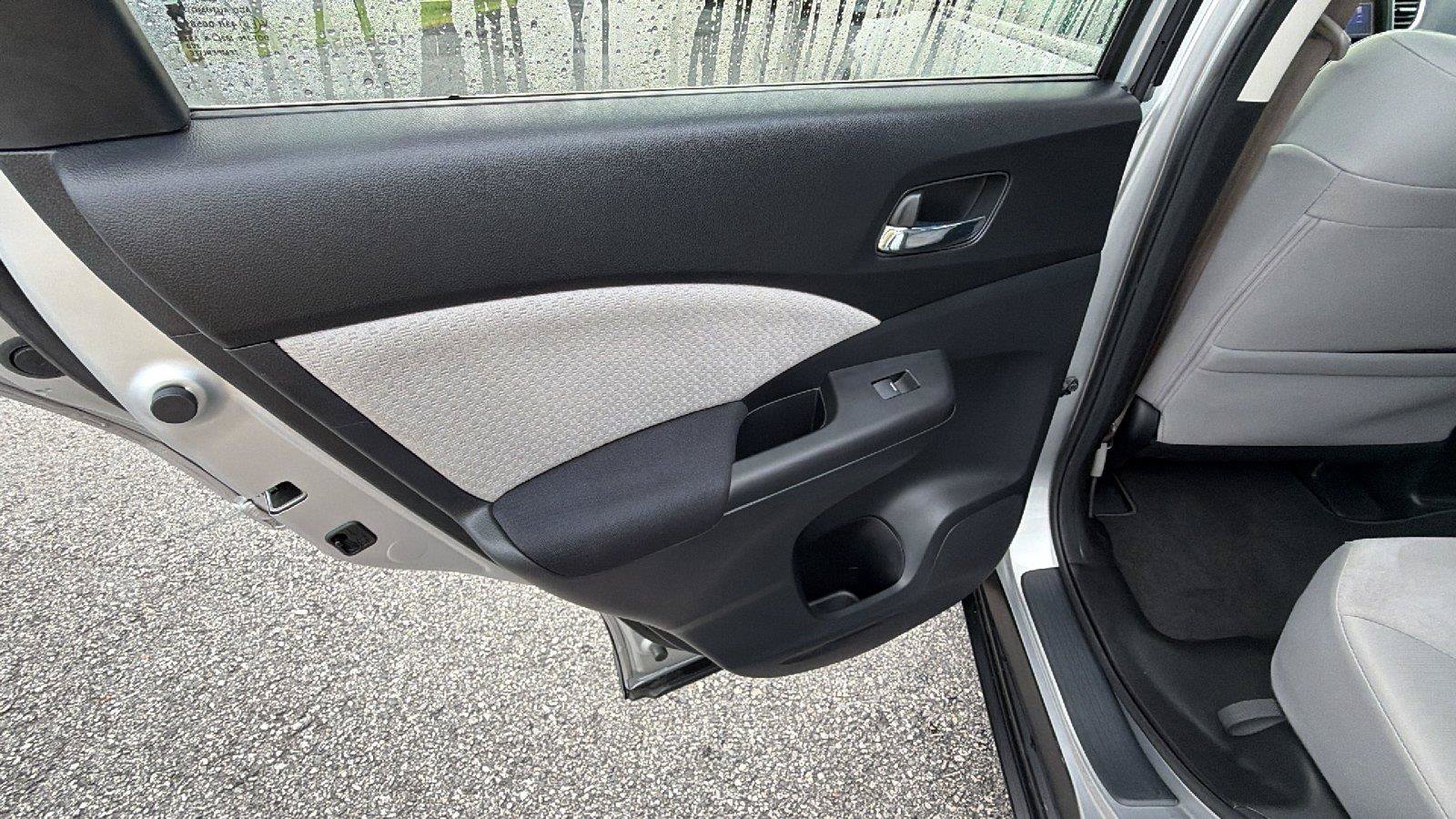 Used 2015 Honda CR-V EX image 22