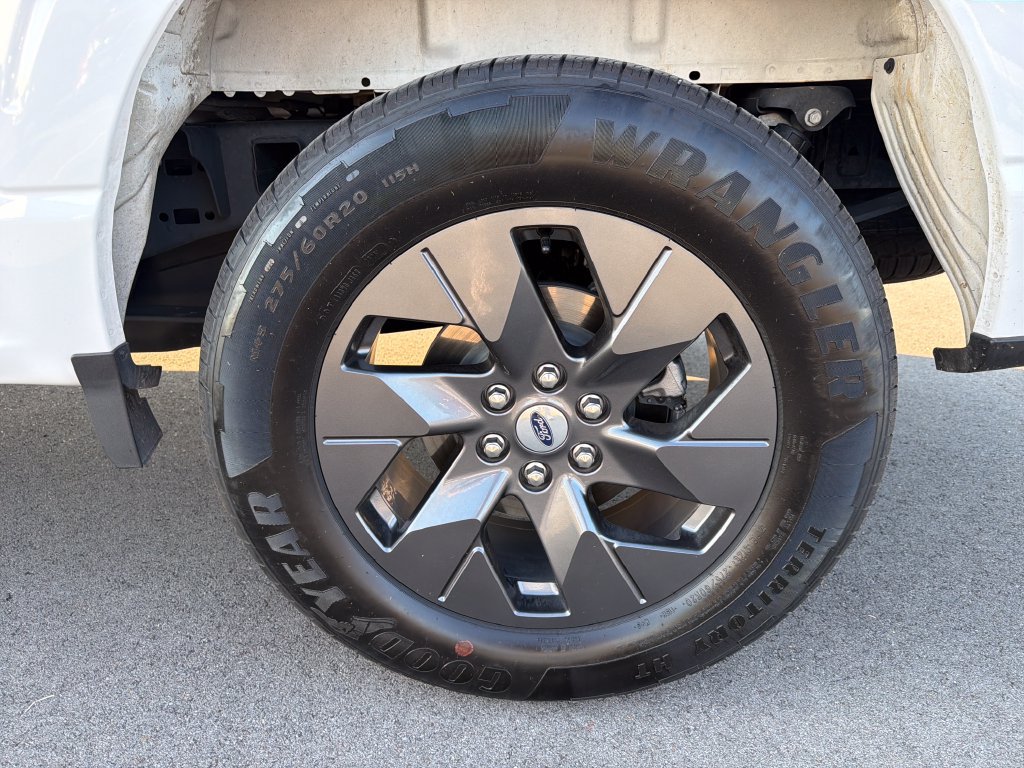 Used 2025 Ford F150 STX w/ Equipment Group 200A RWD image 5
