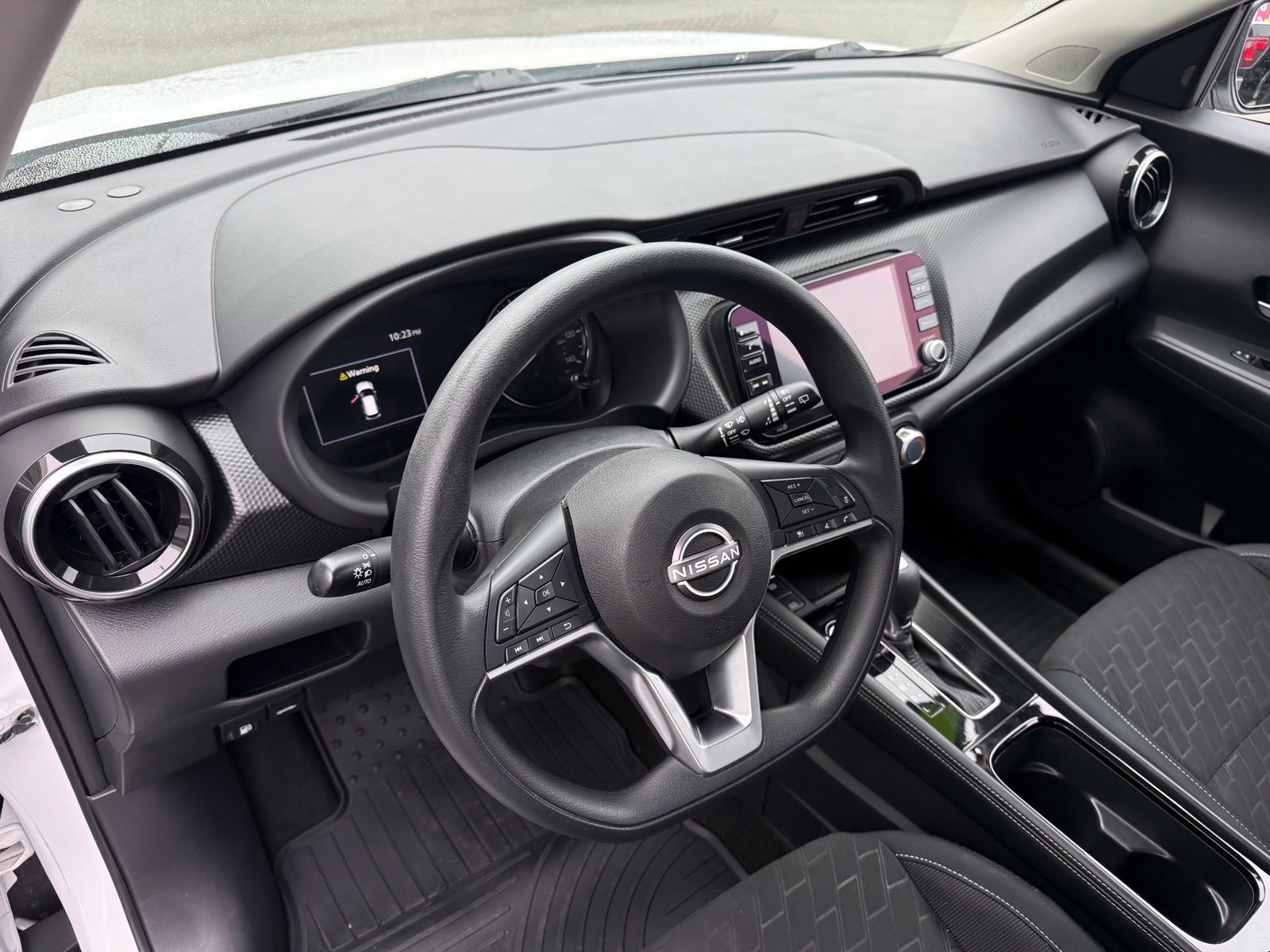 Used 2023 Nissan Kicks SV FWD image 14
