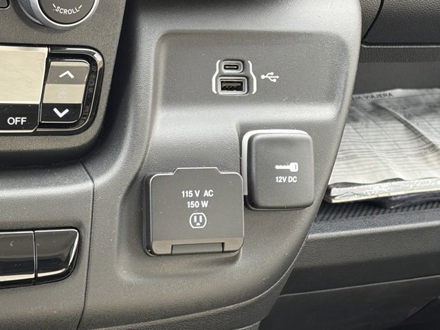 Used 2024 RAM ProMaster 3500 w/ Power Group image 22