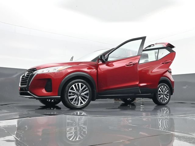 Used 2023 Nissan Kicks SV FWD image 32