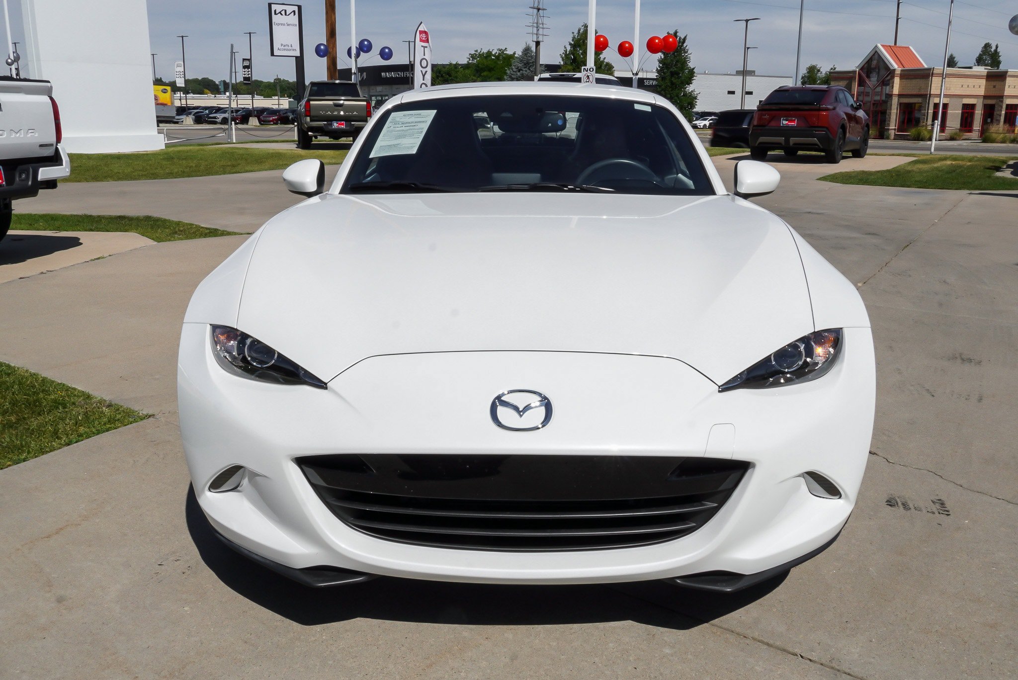 Used 2022 MAZDA MX-5 Miata RF Grand Touring w/ Weather Package RWD image 4