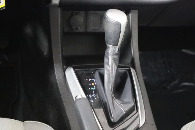 Used 2018 Toyota Corolla LE image 25