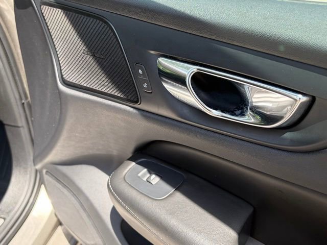 Used 2019 Volvo S60 T6 Momentum w/ Multimedia Package AWD/4WD image 35
