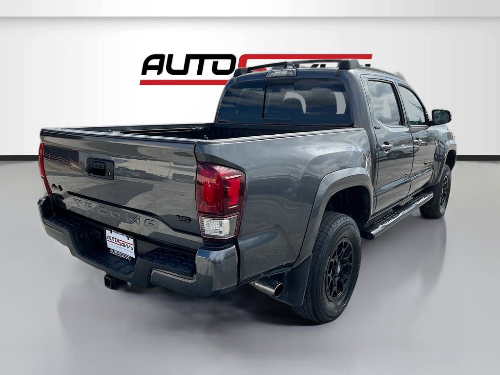 Used 2021 Toyota Tacoma SR5 w/ Technology Package image 7