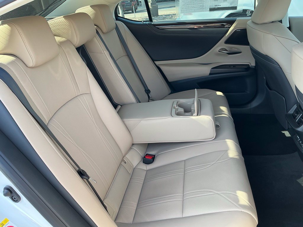 Used 2019 Lexus ES 300h FWD image 20