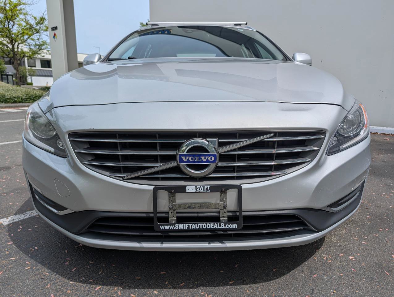 Used 2015 Volvo V60 T5 Premier AWD/4WD image 2