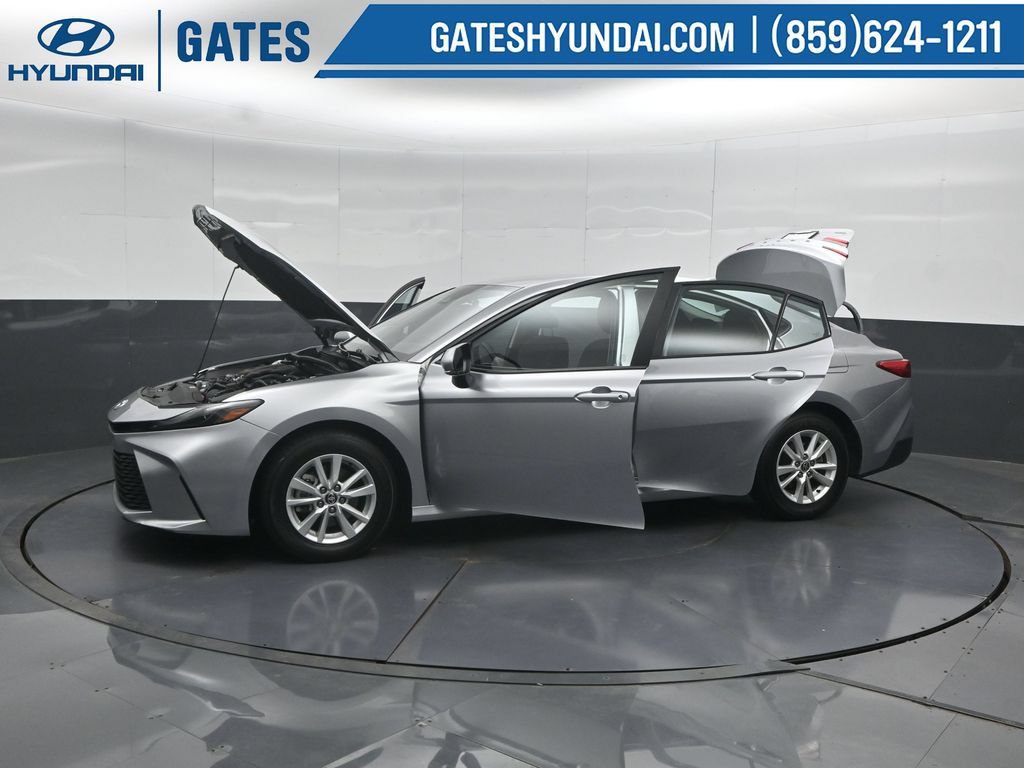 Used 2025 Toyota Camry LE FWD image 54