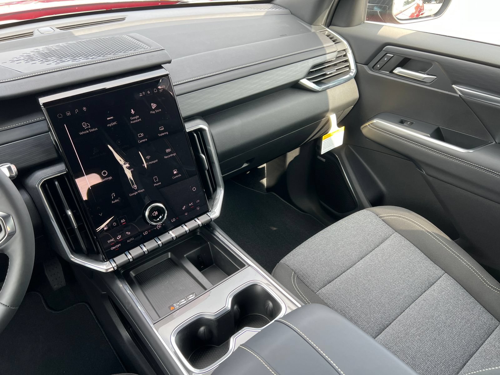New 2027 GMC Acadia Elevation AWD/4WD image 32