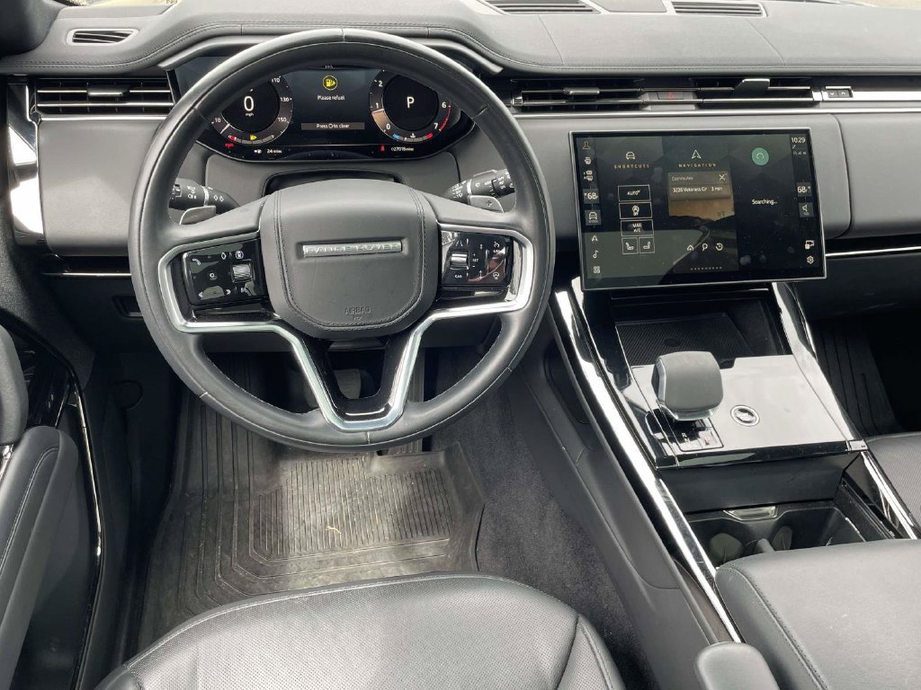Used 2024 Land Rover Range Rover Sport SE AWD/4WD image 9
