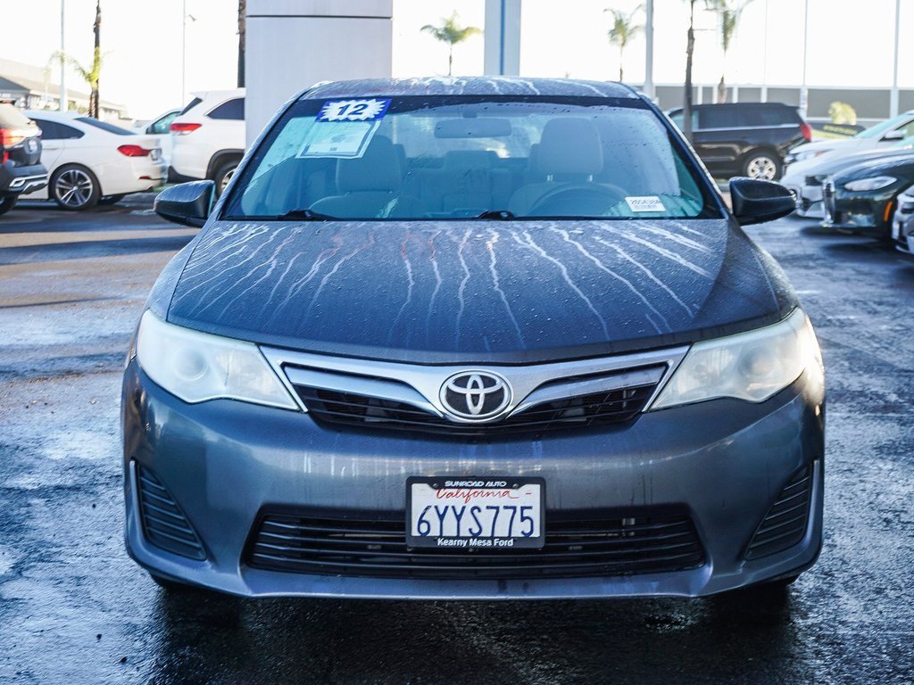 Used 2012 Toyota Camry LE image 2