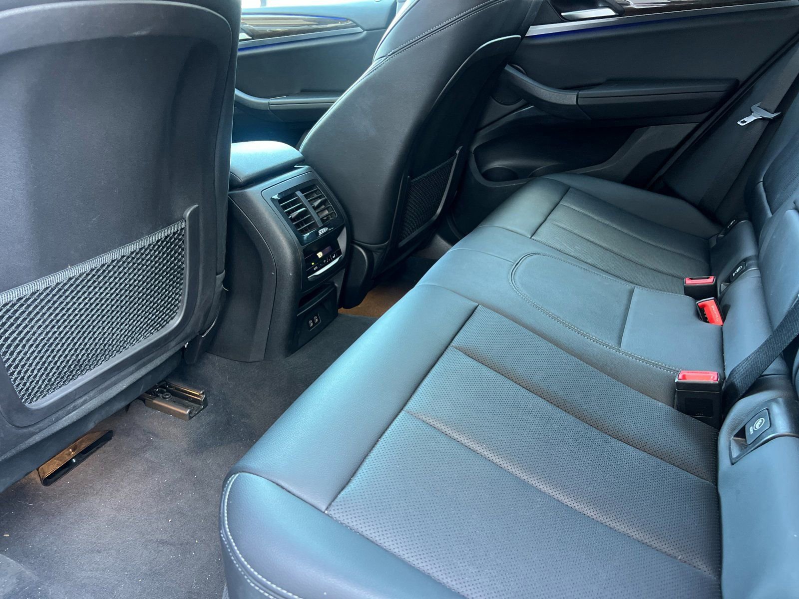 Used 2023 BMW X4 xDrive30i image 11