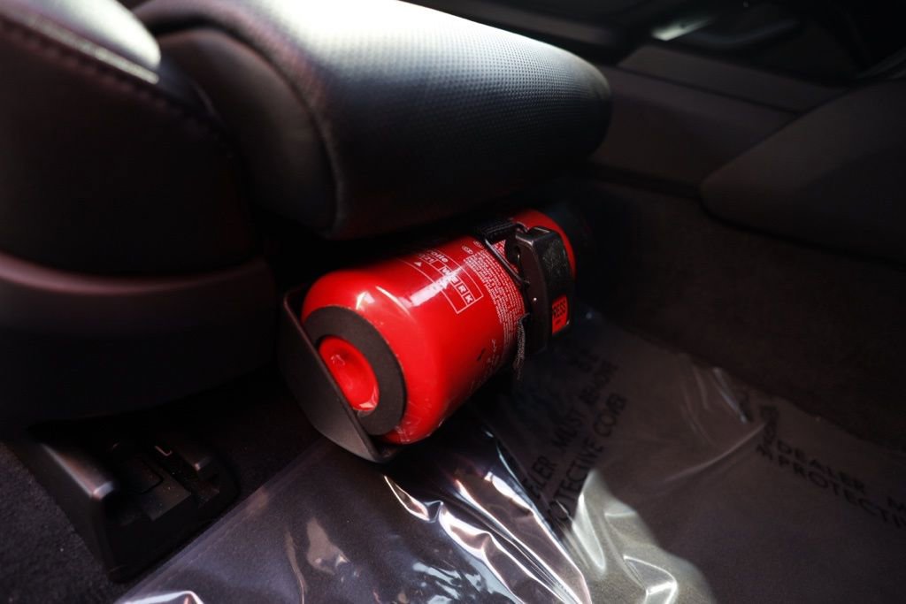 Used 2021 Porsche Taycan image 23