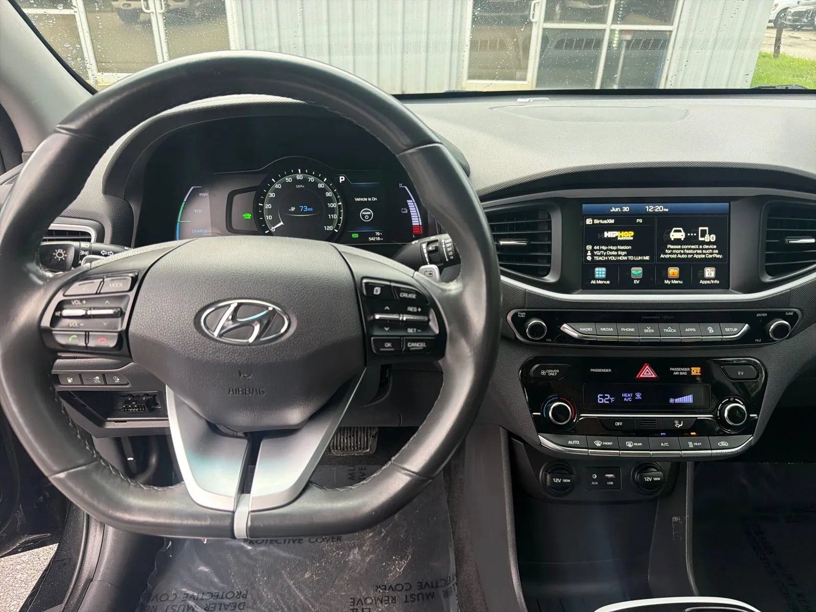 Used 2019 Hyundai Ioniq Electric FWD image 12