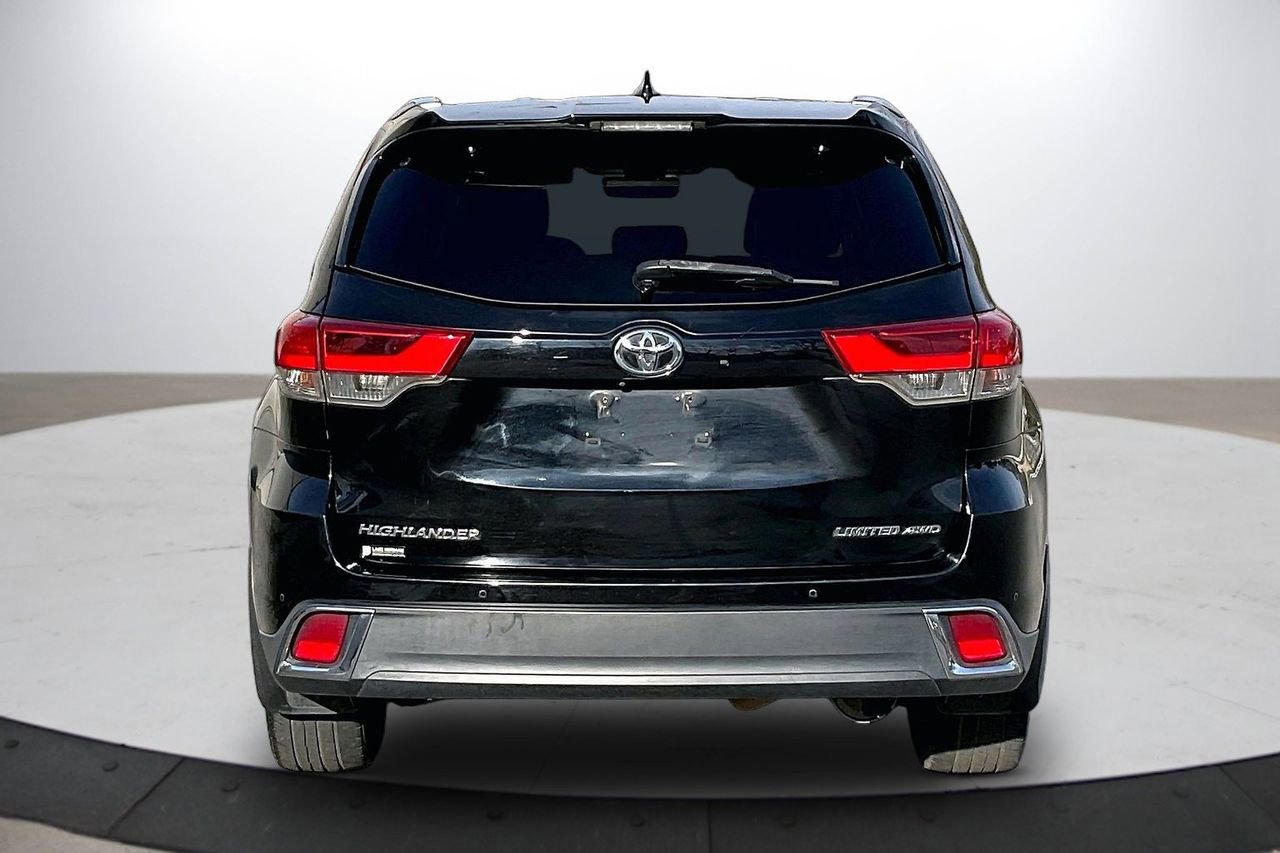Used 2018 Toyota Highlander Limited image 8