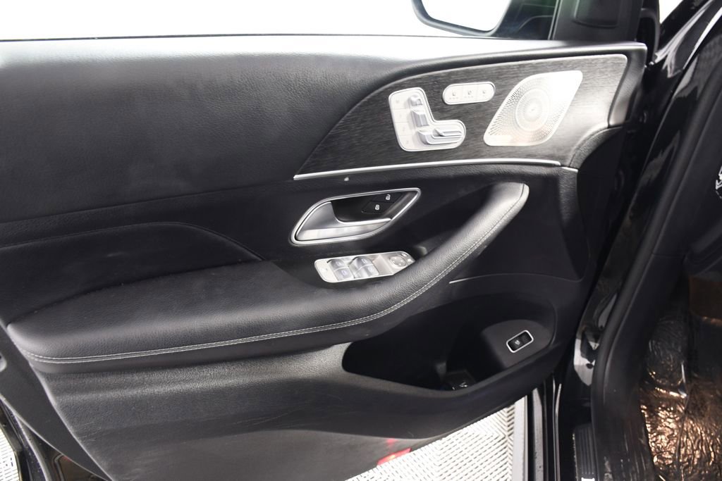 Used 2022 Mercedes-Benz GLS 450 4MATIC image 14