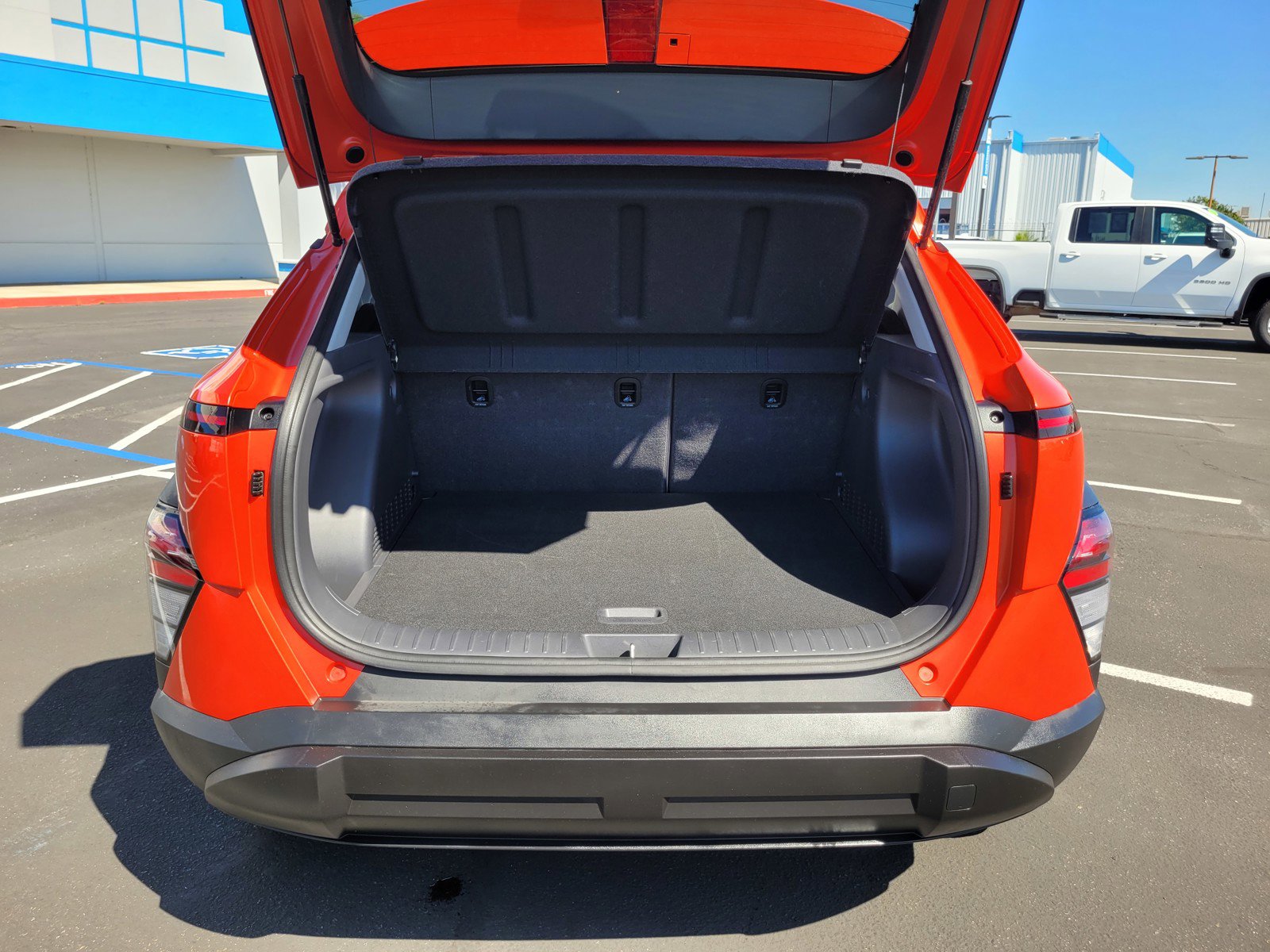 Used 2025 Hyundai Kona SEL FWD image 27