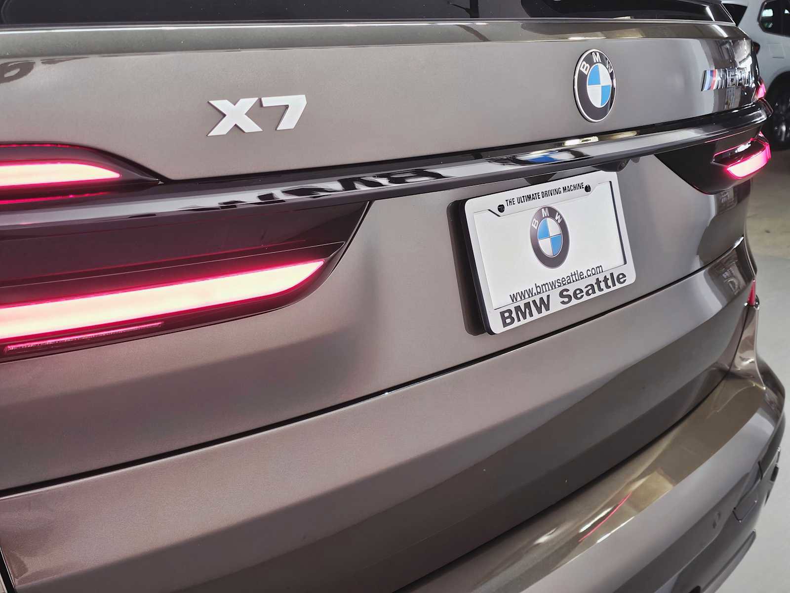 New 2026 BMW X7 M60i image 7