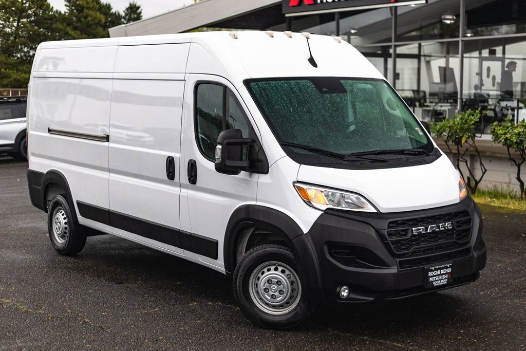 Used 2025 RAM ProMaster 2500 w/ Convenience Group FWD image 2