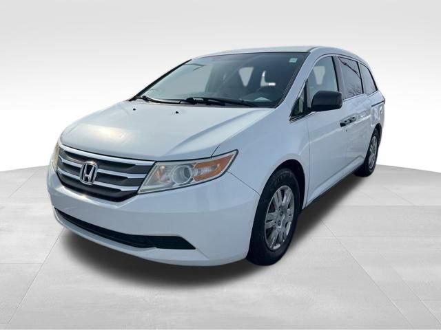 Used 2013 Honda Odyssey LX image 3