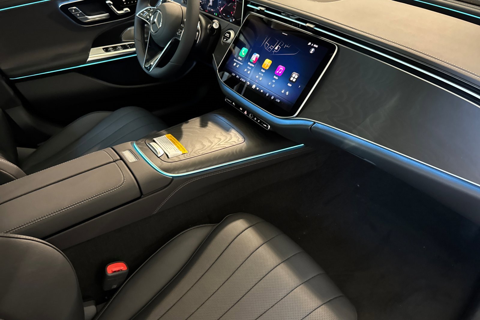 New 2025 Mercedes-Benz E 450 4MATIC All-Terrain Wagon image 18