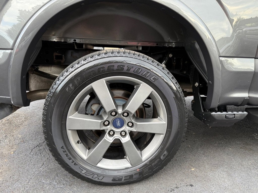 Used 2015 Ford F150 Lariat image 33