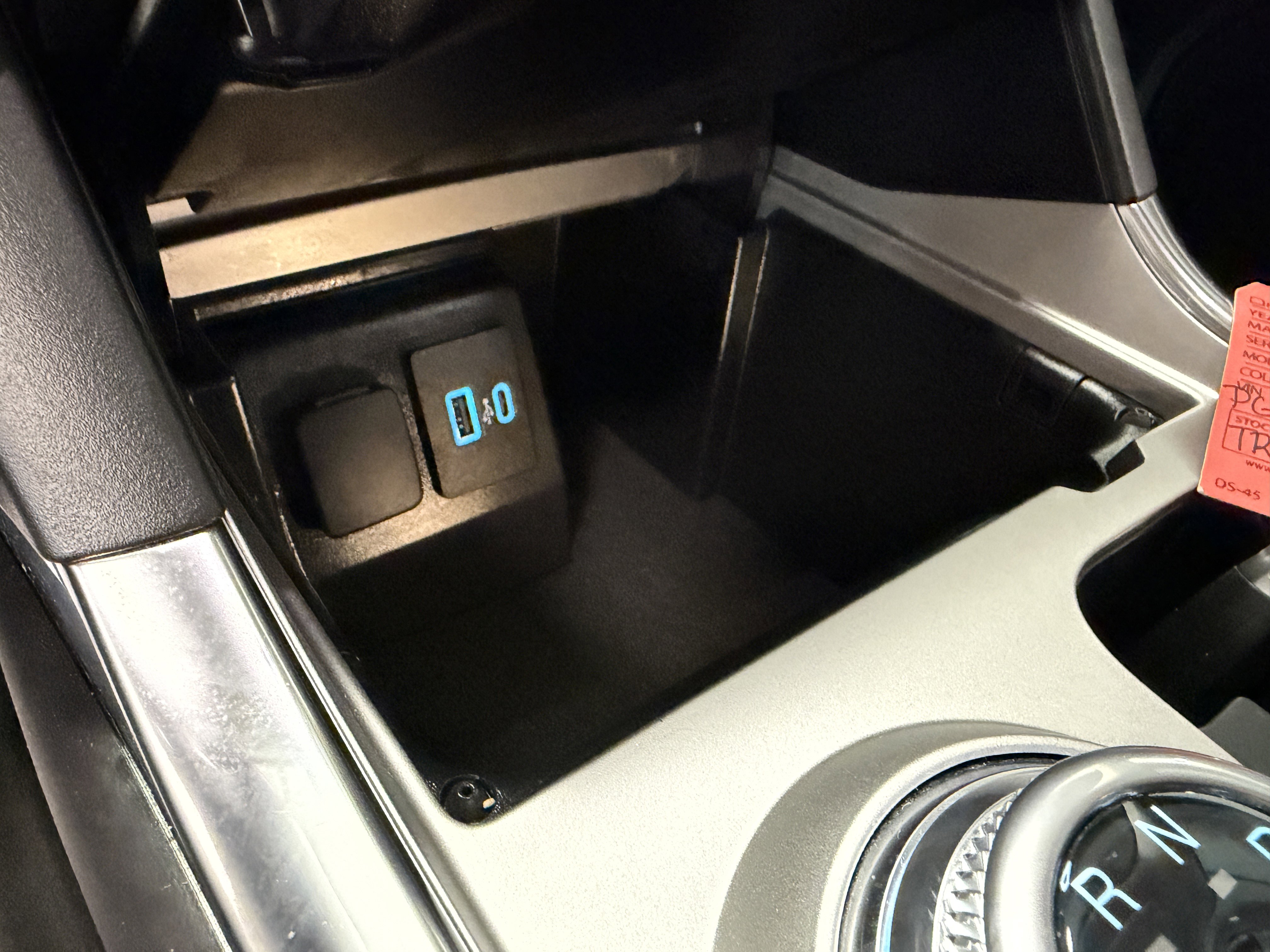 Used 2023 Ford Explorer XLT w/ Equipment Group 202A image 14