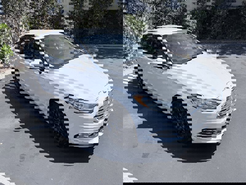 Used 2018 Ford Fusion S w/ Equipment Group 101A image 9