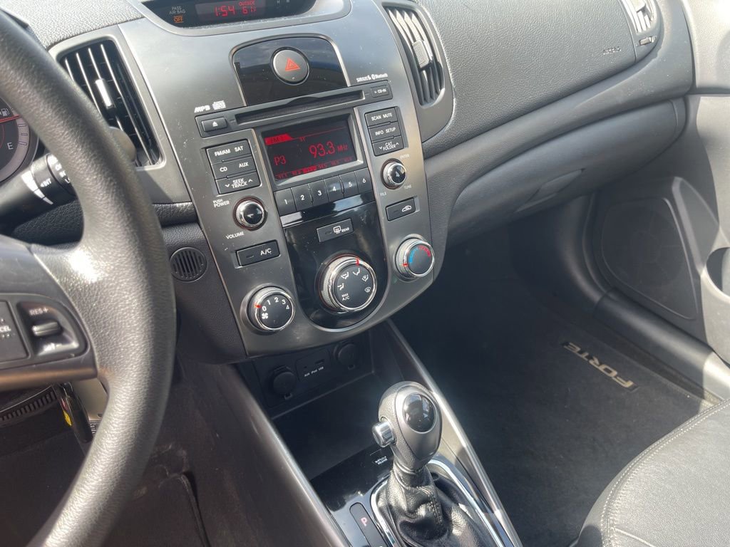 Used 2013 Kia Forte EX FWD image 20