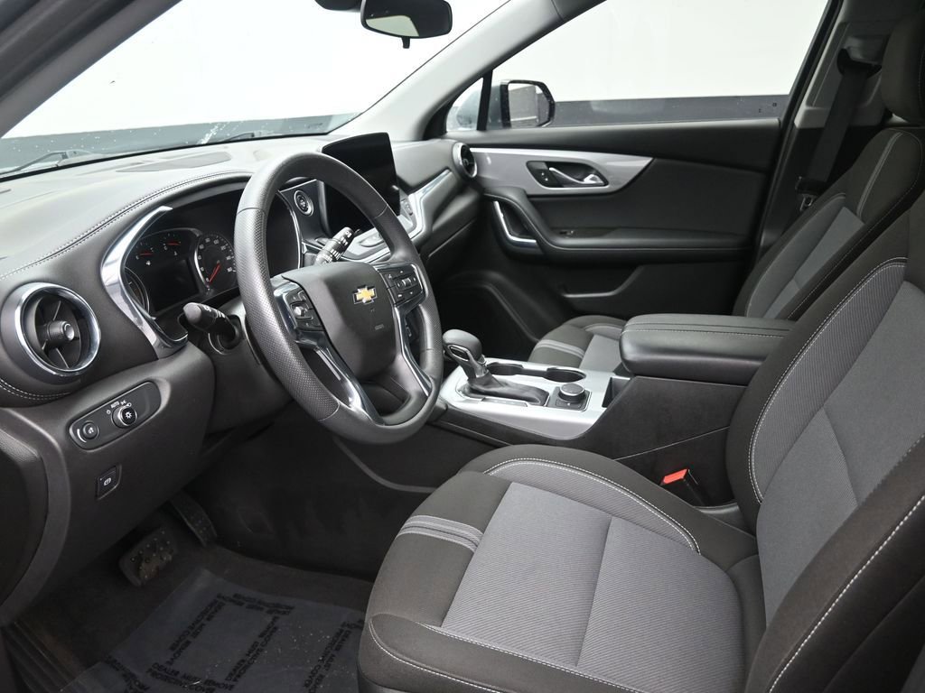Used 2023 Chevrolet Blazer LT image 11