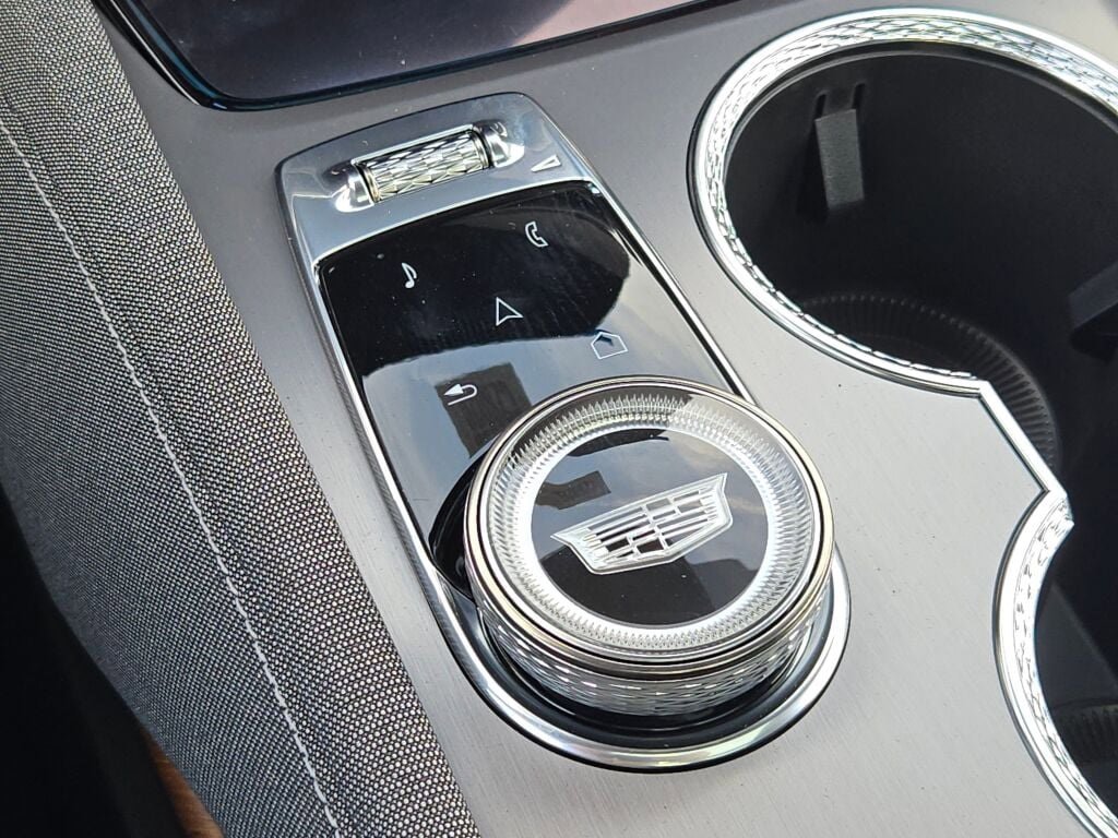 New 2026 Cadillac Vistiq Premium Luxury w/ LPO, Floor Liner Package image 31