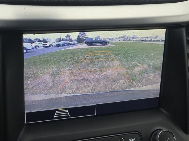 Used 2023 GMC Acadia SLE w/ Driver Convenience Package image 5