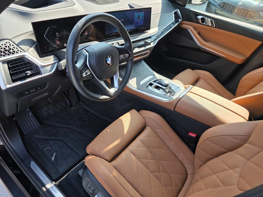 Certified 2025 BMW X5 sDrive40i w/ Premium Package RWD image 9