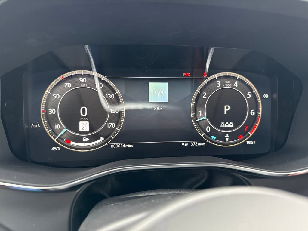 Used 2026 Jaguar F-PACE R-Dynamic S image 23
