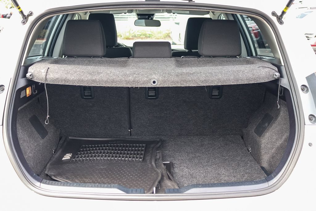 Used 2018 Toyota Corolla iM w/ All-Weather Mat Package FWD image 30