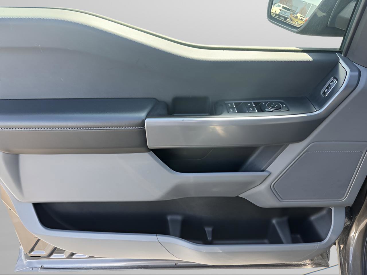 Used 2023 Ford F150 XLT image 10