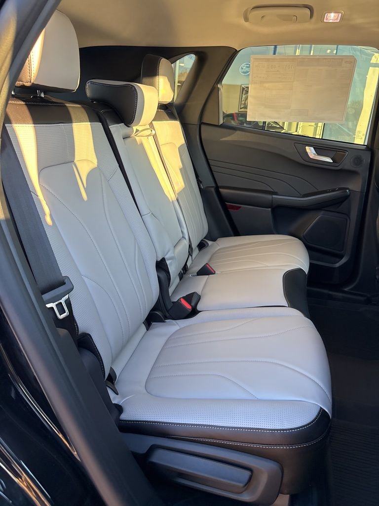 New 2026 Ford Escape SE w/ PHEV Premium Package image 28