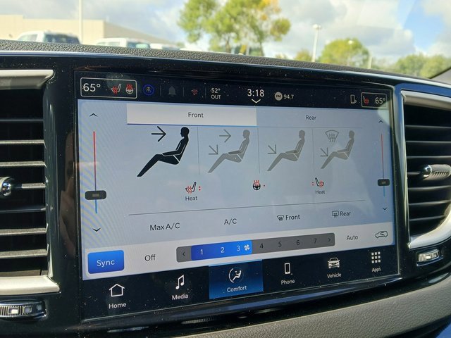 New 2026 Chrysler Voyager LX image 15