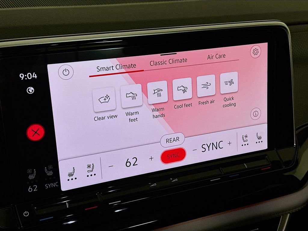 Used 2025 Volkswagen Atlas Peak Edition SE AWD/4WD image 16