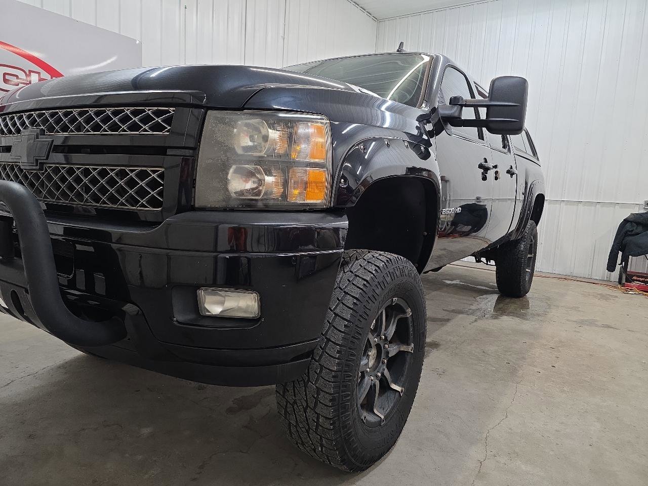 Used 2013 Chevrolet Silverado 2500 LTZ w/ LTZ Plus Package image 5