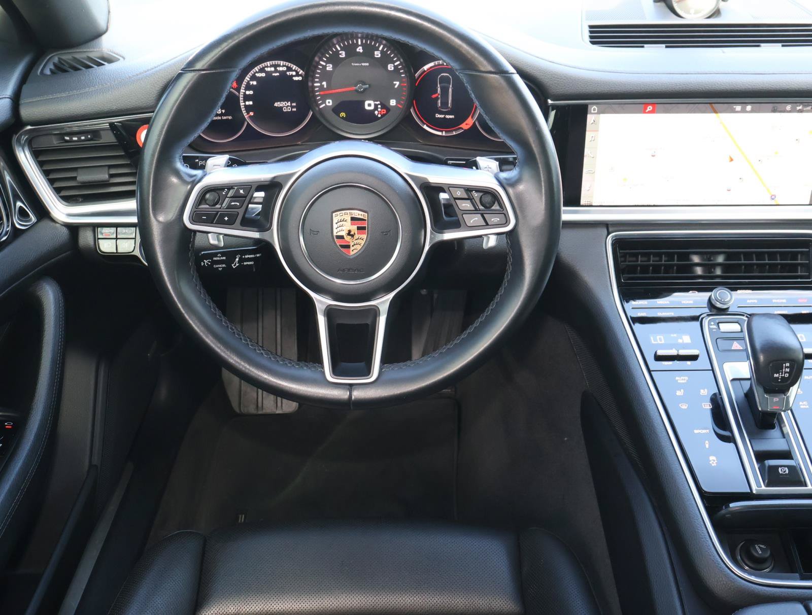 Used 2018 Porsche Panamera 4 AWD/4WD image 11